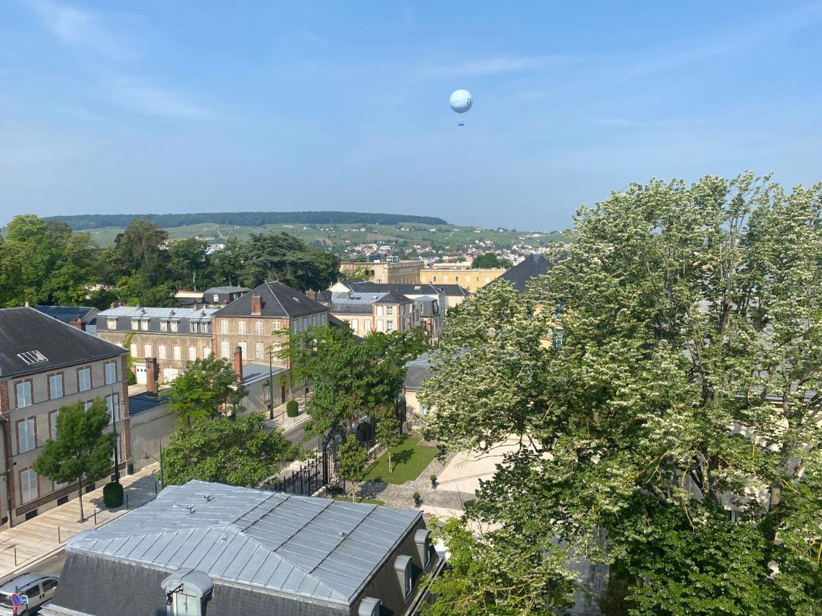 Avenue De Champagne Epernay Private Parking Apartment Exterior foto